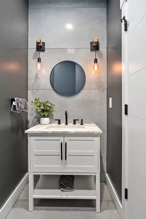 Bath - 7990 E Farm Road 116, Strafford, MO 65757 photo 7 of 7