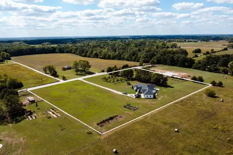 View/Area - 7990 E Farm Road 116, Strafford, MO 65757 photo 5 of 7