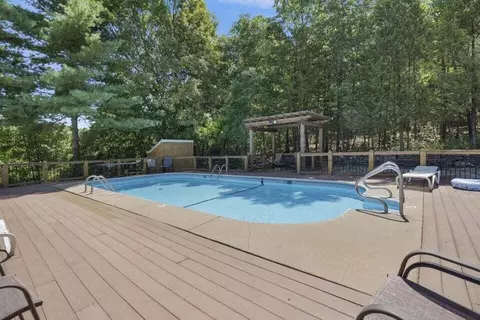 Exterior - 982 Indian Point Rd #325, Branson, MO 65616 photo 7 of 15