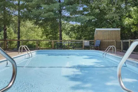 Exterior - 982 Indian Point Rd #325, Branson, MO 65616 photo 8 of 15