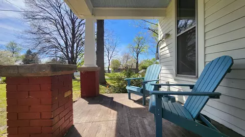 Exterior - 317 E Glenwood St, Springfield, MO 65807 photo 6 of 31