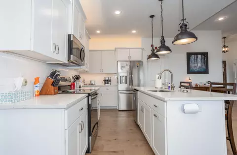 Kitchen - 2109 Buckhorn Rd, Ozark, MO 65721 photo 3 of 3