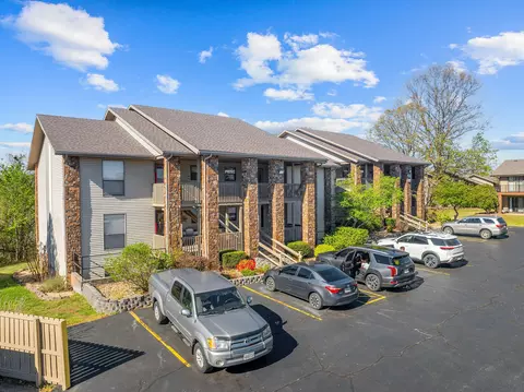 112 Overlook Dr #10, Branson, MO 65616