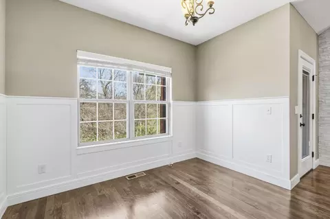 Entry Way - 831 N Grapevine Rd, Springfield, MO 65802 photo 2 of 5
