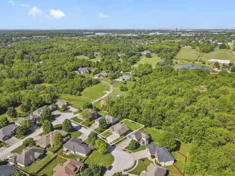 View/Area - 831 N Grapevine Rd, Springfield, MO 65802 photo 5 of 6