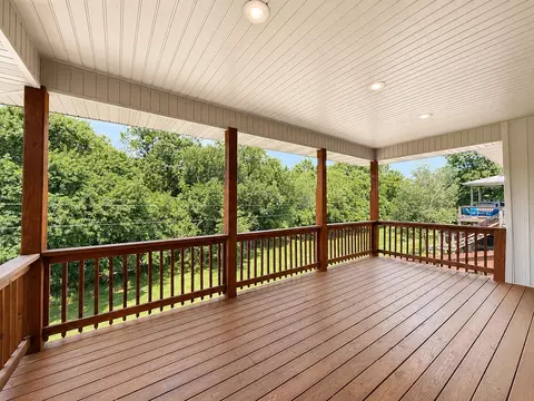 Exterior - 831 N Grapevine Rd, Springfield, MO 65802 photo 2 of 8
