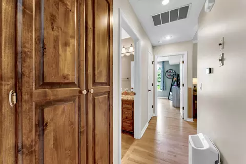Entry Way - 5034 S Burrows Ave, Springfield, MO 65810 photo 4 of 4