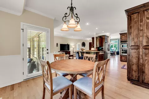 Dining - 5034 S Burrows Ave, Springfield, MO 65810 photo 4 of 4