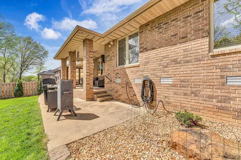 Exterior - 5034 S Burrows Ave, Springfield, MO 65810 photo 9 of 9