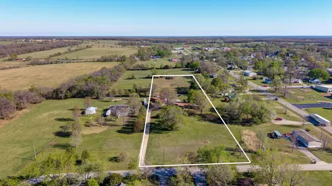410 W First St, Miller, MO 65707