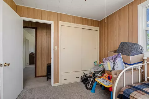 Bedroom - 28076 Kings River Rd, Shell Knob, MO 65747 photo 2 of 6
