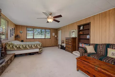 Bedroom - 28076 Kings River Rd, Shell Knob, MO 65747 photo 5 of 6
