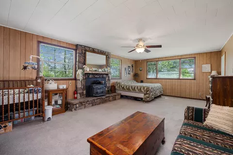 Bedroom - 28076 Kings River Rd, Shell Knob, MO 65747 photo 3 of 6
