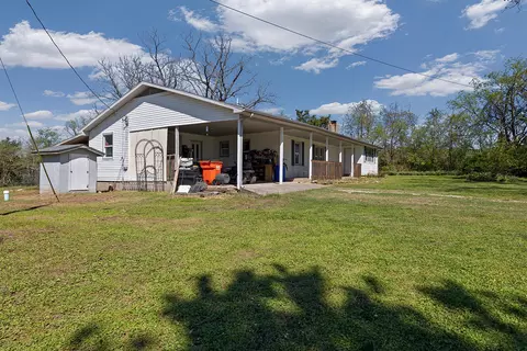 Exterior - 28076 Kings River Rd, Shell Knob, MO 65747 photo 7 of 11