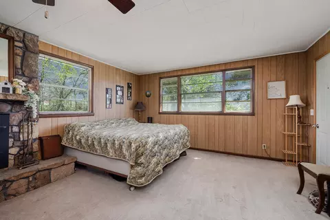 Bedroom - 28076 Kings River Rd, Shell Knob, MO 65747 photo 4 of 6