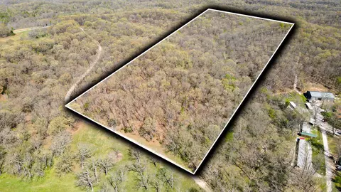000 Red Wolf Ln, Goodman, MO 64843