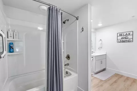 Bath - 403 Veterans Blvd #304, Branson, MO 65616 photo 4 of 4