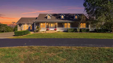 675 County Road 364, Thayer, MO 65791