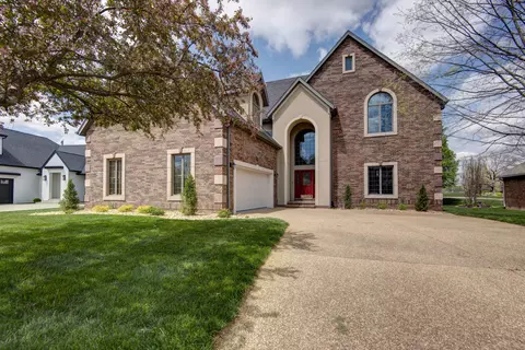 Exterior - 6307 S Meadowview Dr, Ozark, MO 65721 photo 3 of 9