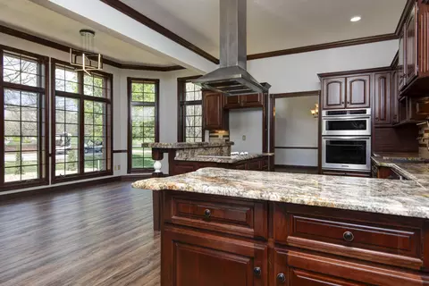 Kitchen - 6307 S Meadowview Dr, Ozark, MO 65721 photo 3 of 11