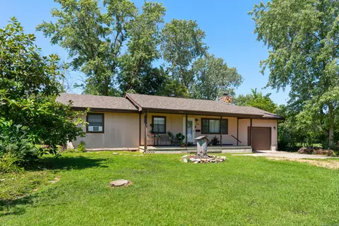 Exterior - 701 E Jackson St, Marshfield, MO 65706 photo 1 of 8