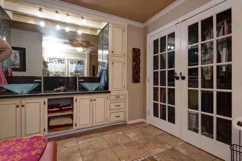 Other - 2101 S Glendale Ave, Springfield, MO 65804 photo 3 of 4