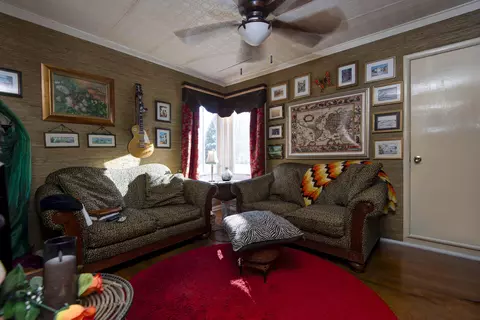 Living - 2101 S Glendale Ave, Springfield, MO 65804 photo 5 of 5