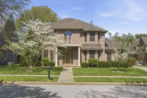 2411 W Dearborn St, Springfield, MO 65807