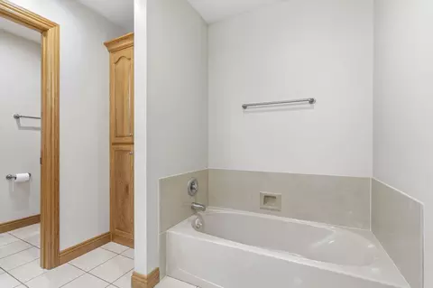 Bath - 2411 W Dearborn St, Springfield, MO 65807 photo 7 of 7
