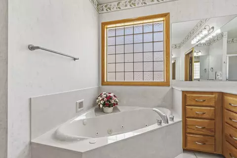Bath - 2411 W Dearborn St, Springfield, MO 65807 photo 3 of 7