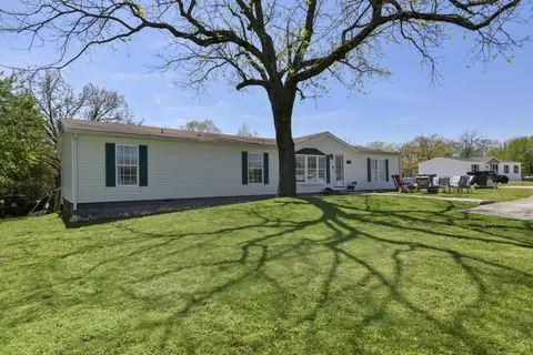 133 Sunny Ln, Branson West, MO 65737