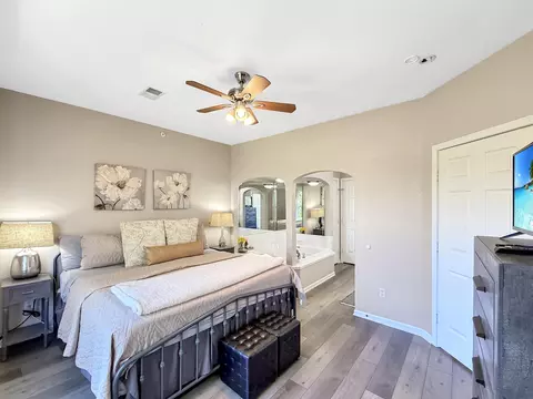 Bedroom - 815 Holiday Ridge 1-9, Branson, MO 65616 photo 2 of 4