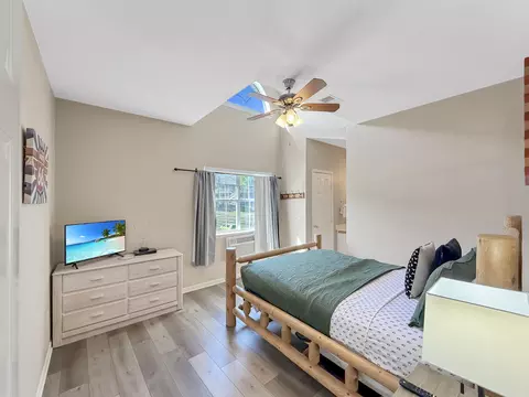 Bedroom - 815 Holiday Ridge 1-9, Branson, MO 65616 photo 1 of 4