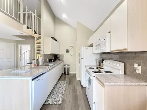 Kitchen - 815 Holiday Ridge 1-9, Branson, MO 65616 photo 1 of 1