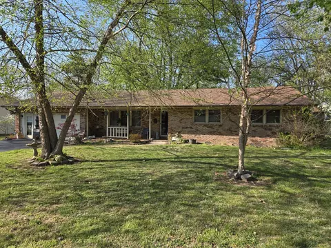 601 E Glendale St, Aurora, MO 65605