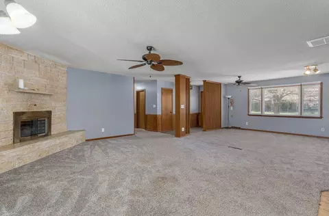 Living - 1249 Edgewood St, Springfield, MO 65804 photo 5 of 5