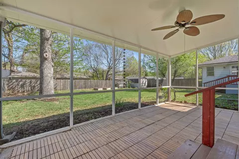 Exterior - 1249 Edgewood St, Springfield, MO 65804 photo 5 of 10