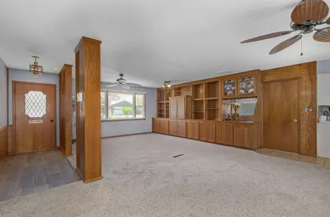 Living - 1249 Edgewood St, Springfield, MO 65804 photo 1 of 5