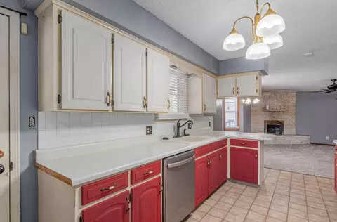 Kitchen - 1249 Edgewood St, Springfield, MO 65804 photo 2 of 2