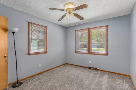 Bedroom - 1249 Edgewood St, Springfield, MO 65804 photo 1 of 5
