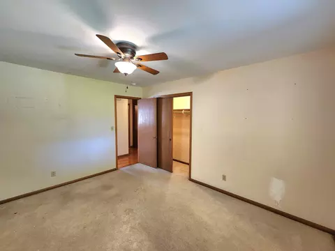 Bedroom - 1027 Edgewood St, Springfield, MO 65807 photo 2 of 6