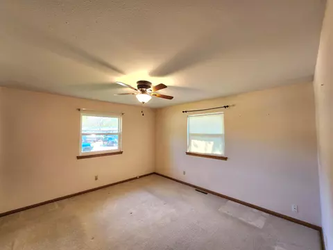 Bedroom - 1027 Edgewood St, Springfield, MO 65807 photo 3 of 6