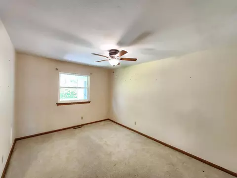 Bedroom - 1027 Edgewood St, Springfield, MO 65807 photo 1 of 6