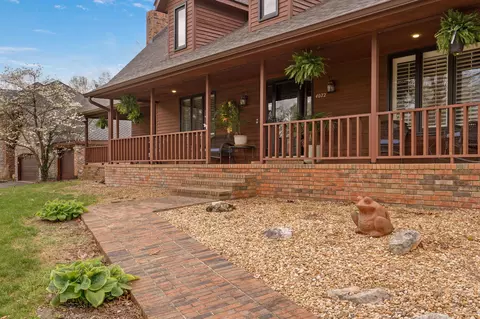 Exterior - 4072 E Linwood St, Springfield, MO 65809 photo 4 of 16