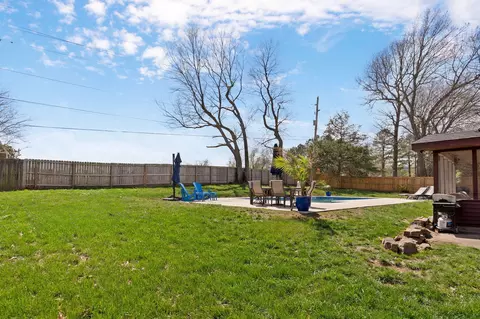 Exterior - 4072 E Linwood St, Springfield, MO 65809 photo 9 of 16