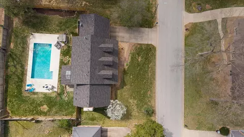 View/Area - 4072 E Linwood St, Springfield, MO 65809 photo 3 of 10