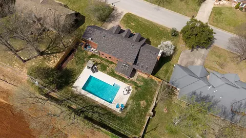 View/Area - 4072 E Linwood St, Springfield, MO 65809 photo 2 of 10
