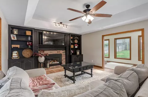 Living - 4072 E Linwood St, Springfield, MO 65809 photo 1 of 3