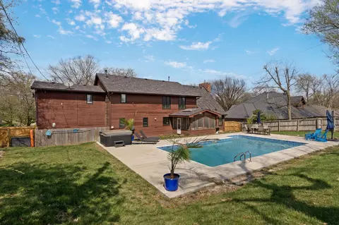 Exterior - 4072 E Linwood St, Springfield, MO 65809 photo 11 of 16