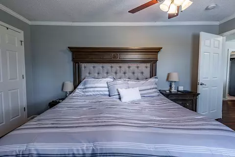 Bedroom - 3576 N Kossen Ln, Springfield, MO 65803 photo 4 of 5